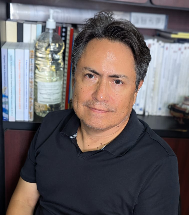 Dr. Héctor Villalobos Ortiz